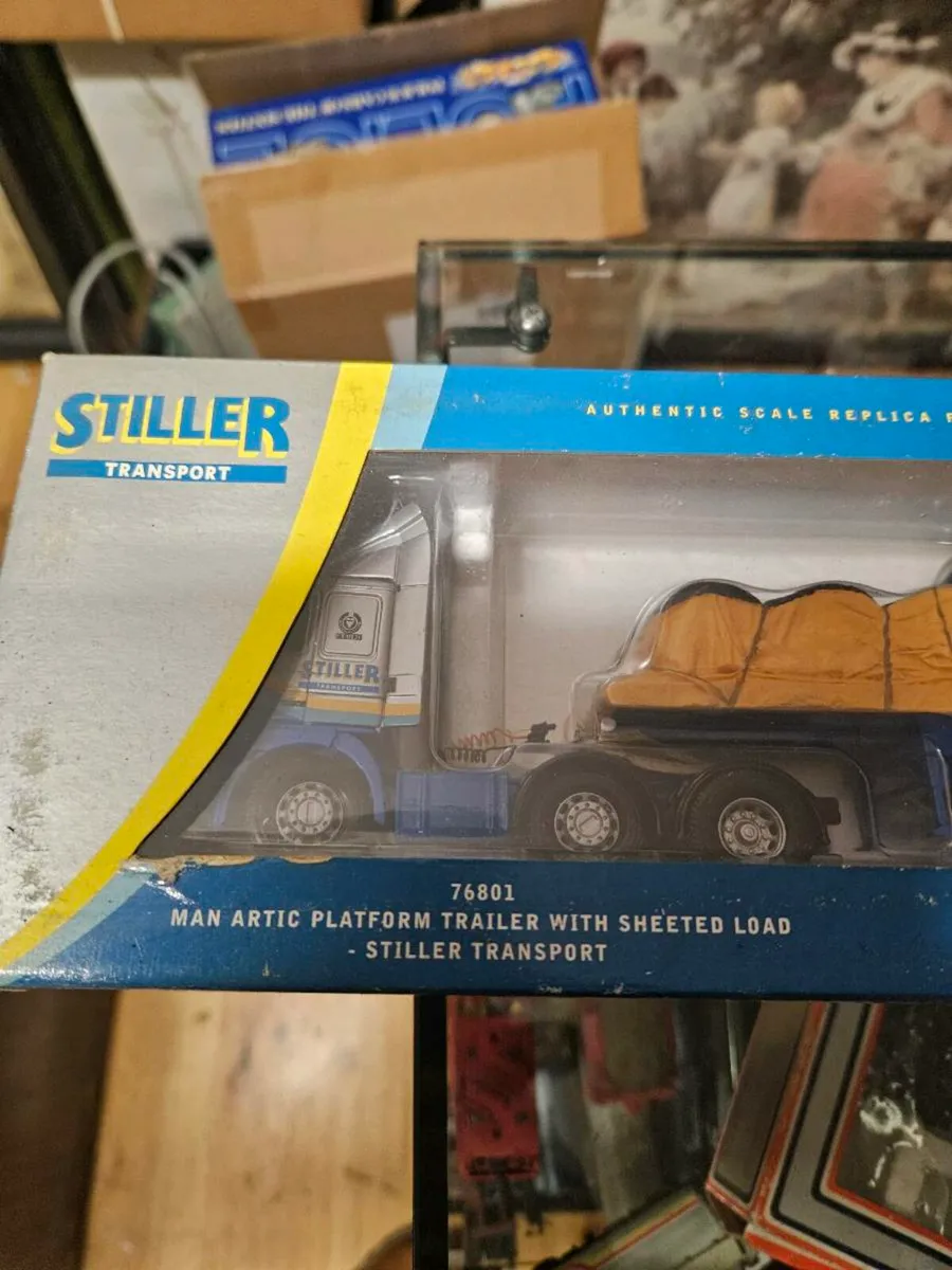 Corgi MAN Tractor Unit and Trailer 1.50 - Image 2