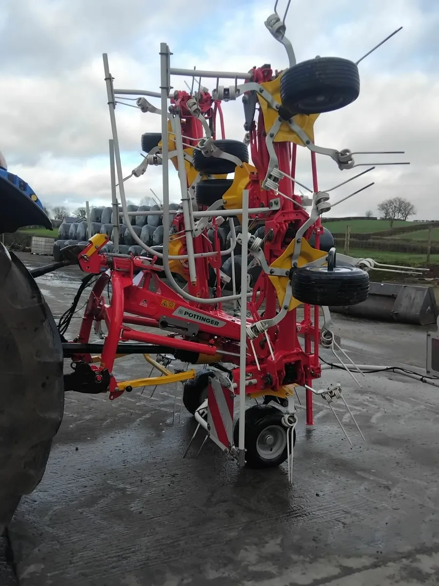 Pottinger 8.81 tedder - Image 1