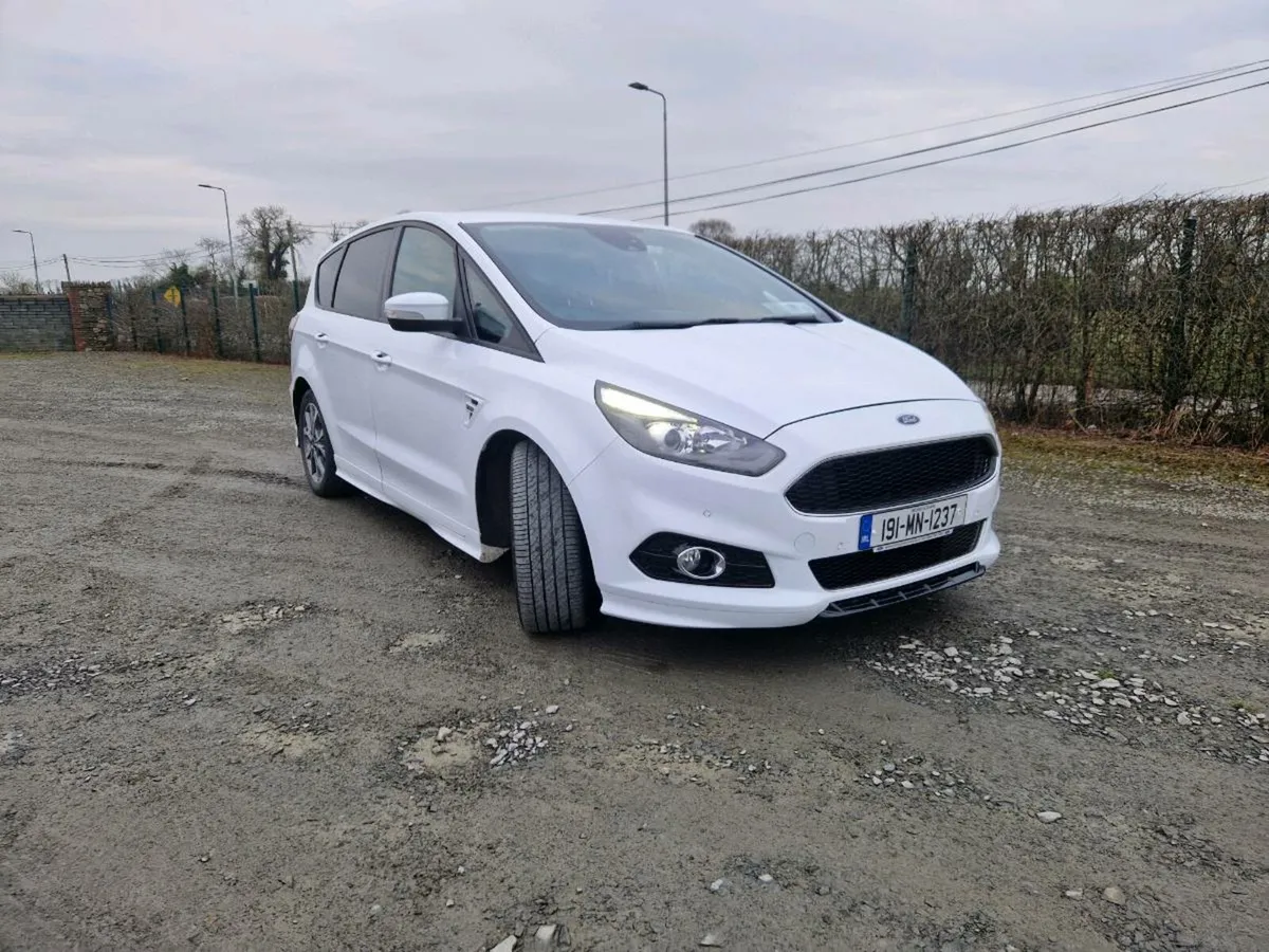 Ford S-Max ST-Line 2.0 TDCi 190BHP - Image 4