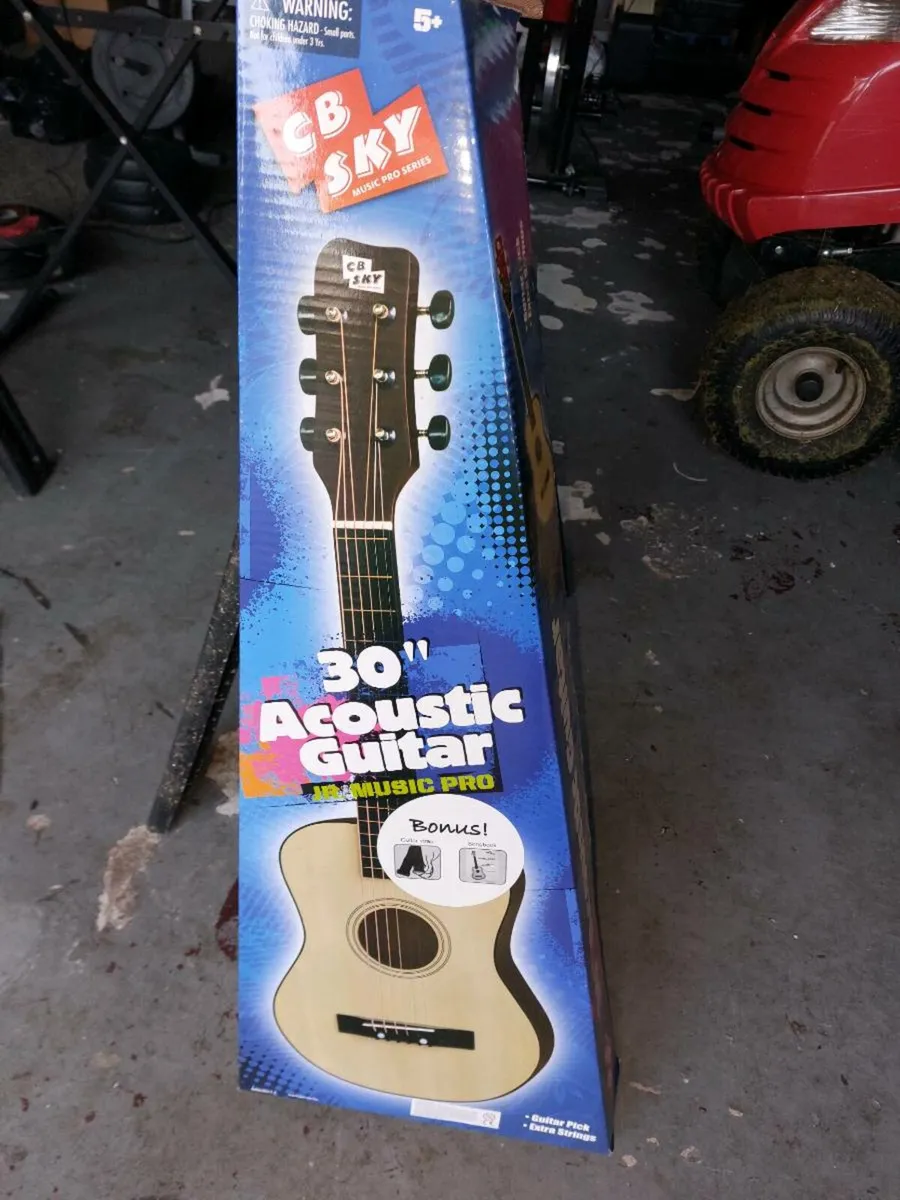 Child's guitar - Image 1