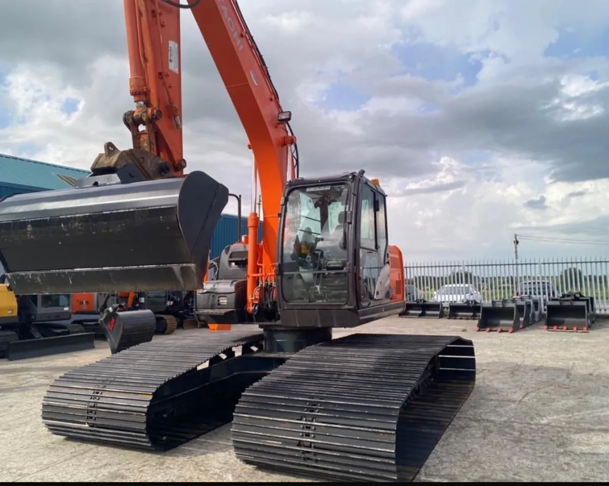 55” Wide pads - Image 1