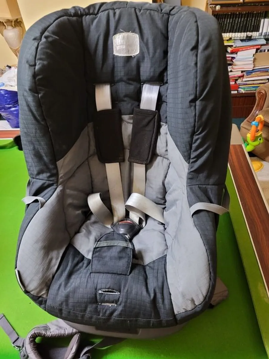 Baby girls' clothes and  baby toys . - Image 4