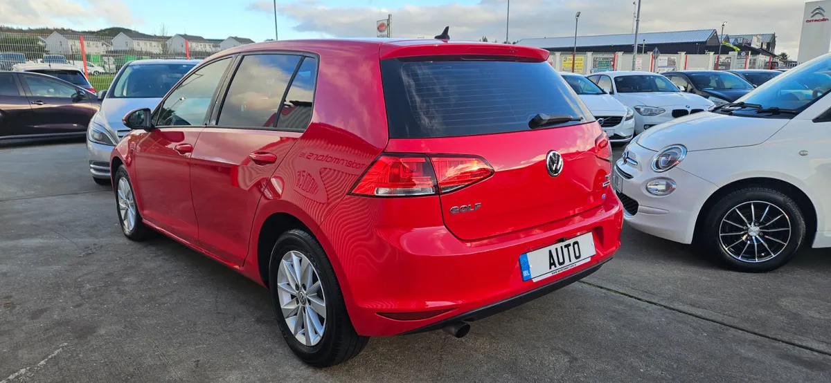 Volkswagen Golf automatic 1.2 tsi comfort low kms - Image 3