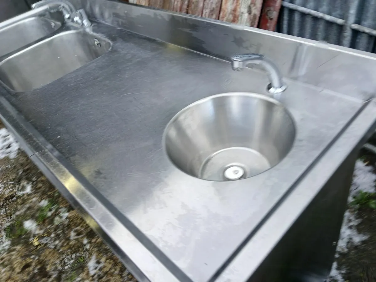 Stainless steel cabbinet /double sink unit .... - Image 1