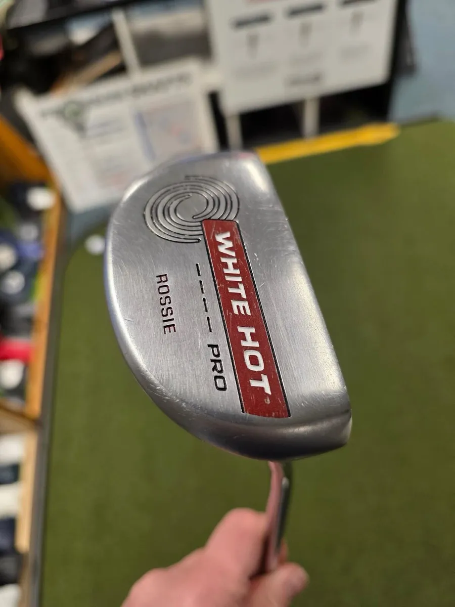 Odyssey White Hot Pro Putter - Image 1