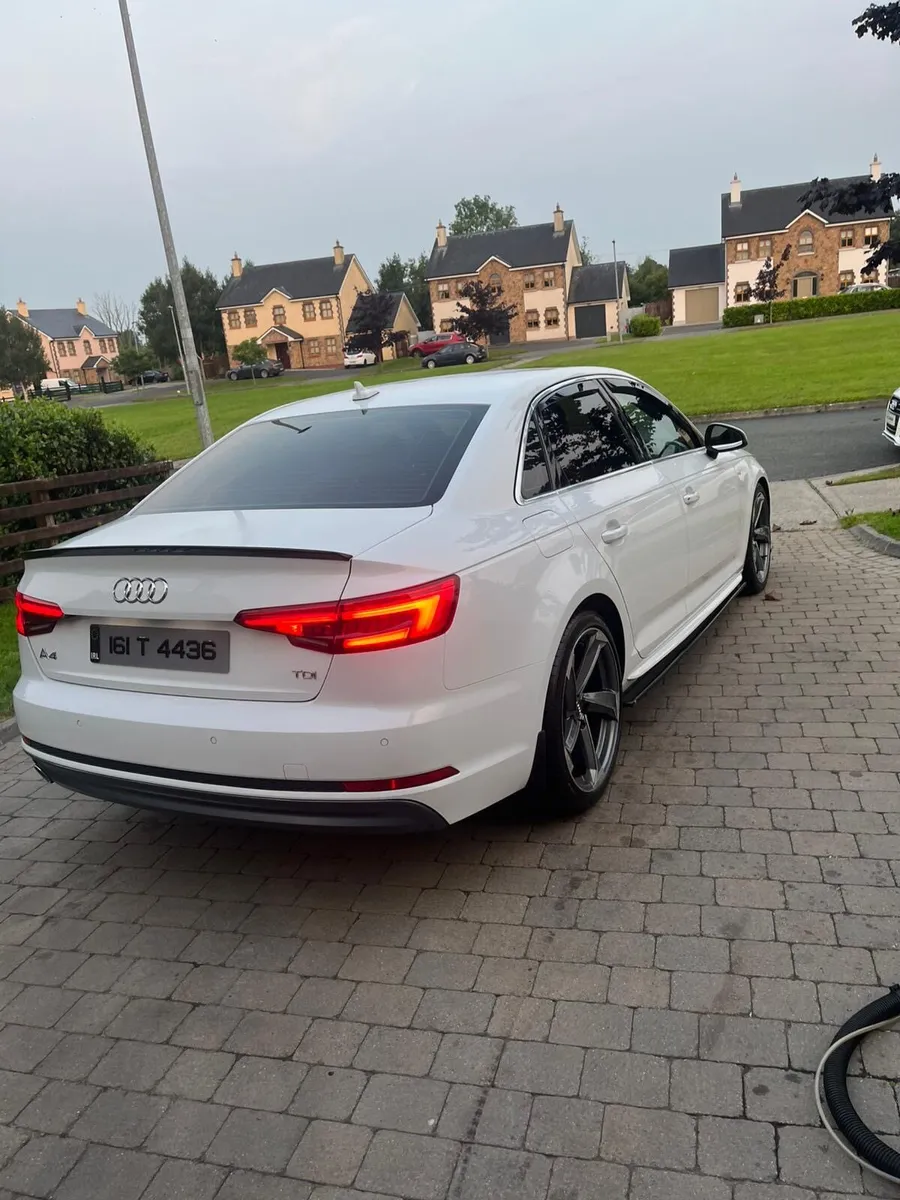 Audi a4 s line black edition - Image 4