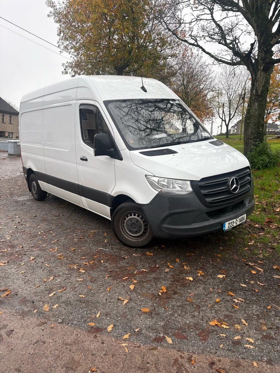 Mercedes sprinter 215 M.W.B - Image 1