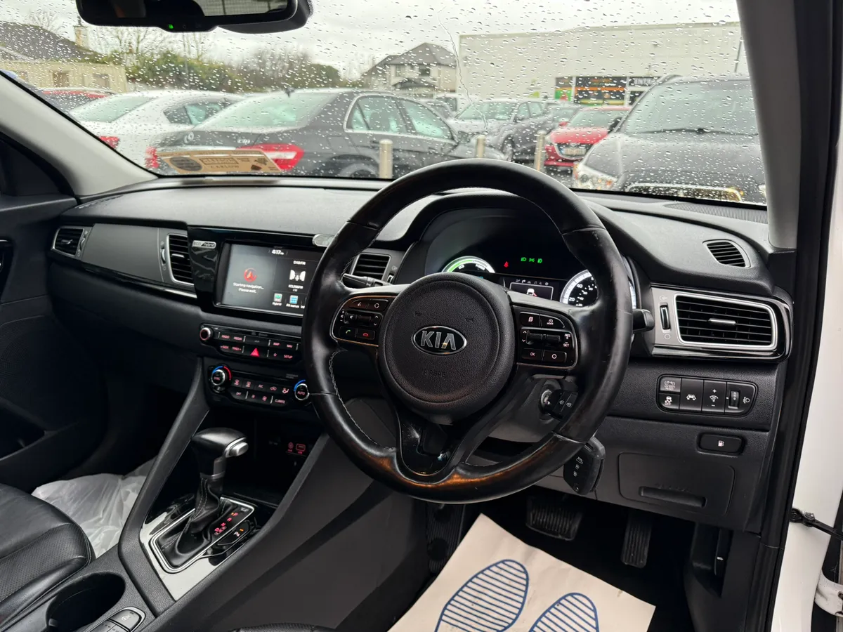 2018 Kia Niro 1.6 Hybrid Petrol Automatic. - Image 4