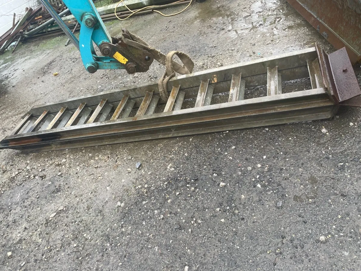 Loading ramps heavy duty galvanised steel - Image 2
