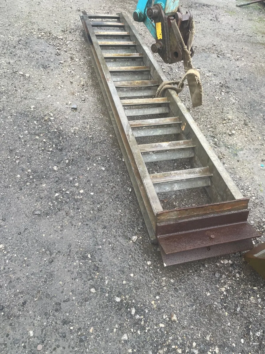 Loading ramps heavy duty galvanised steel - Image 4