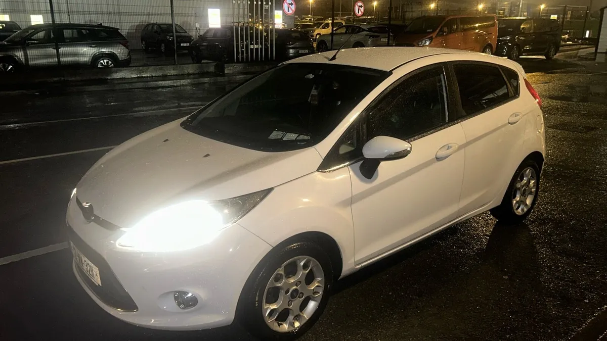 2012 Ford fiesta 1.2L - Image 2