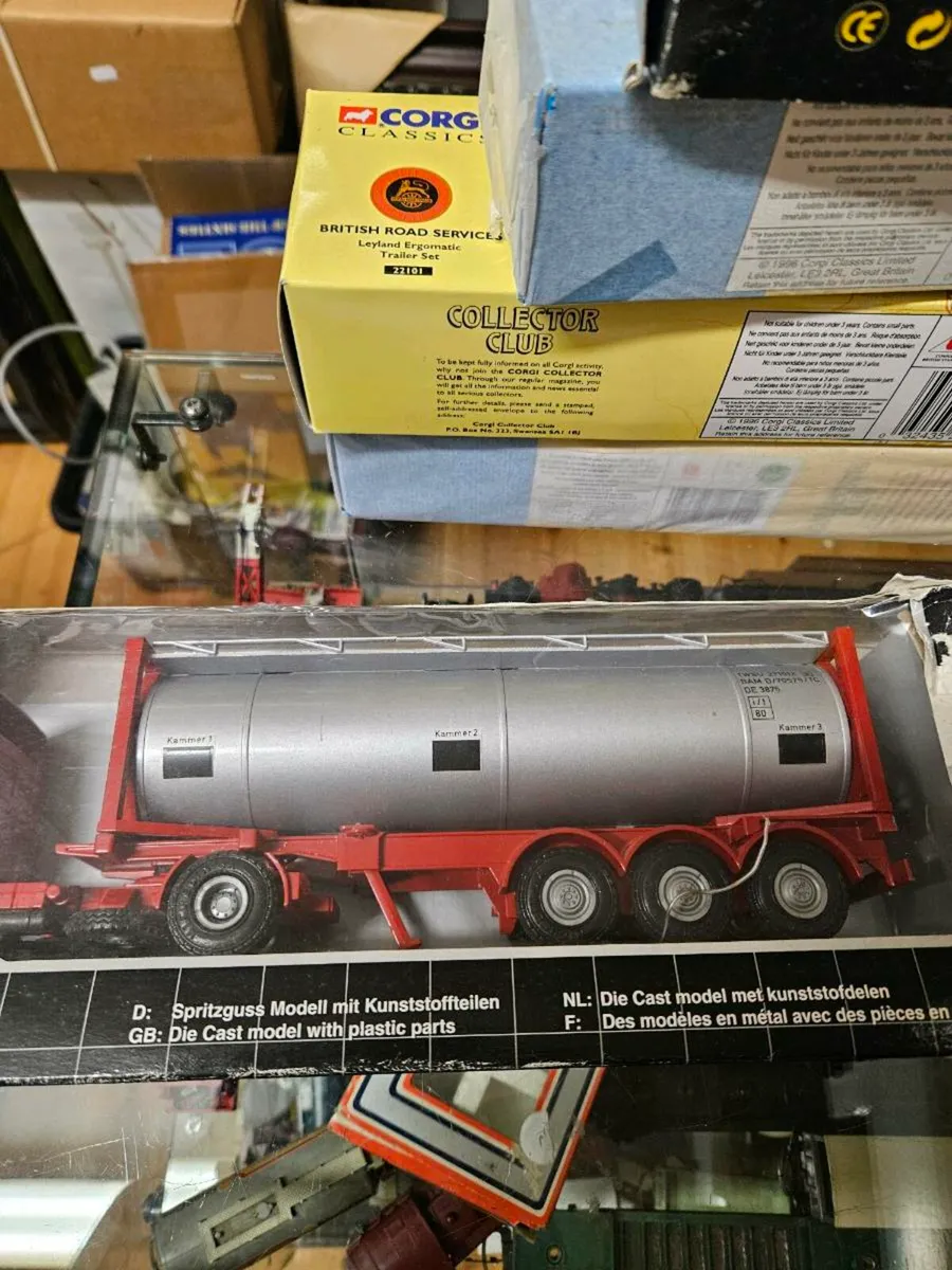 Corgi Conrad Mercedes Tractor Unit and Tanker Trai - Image 3