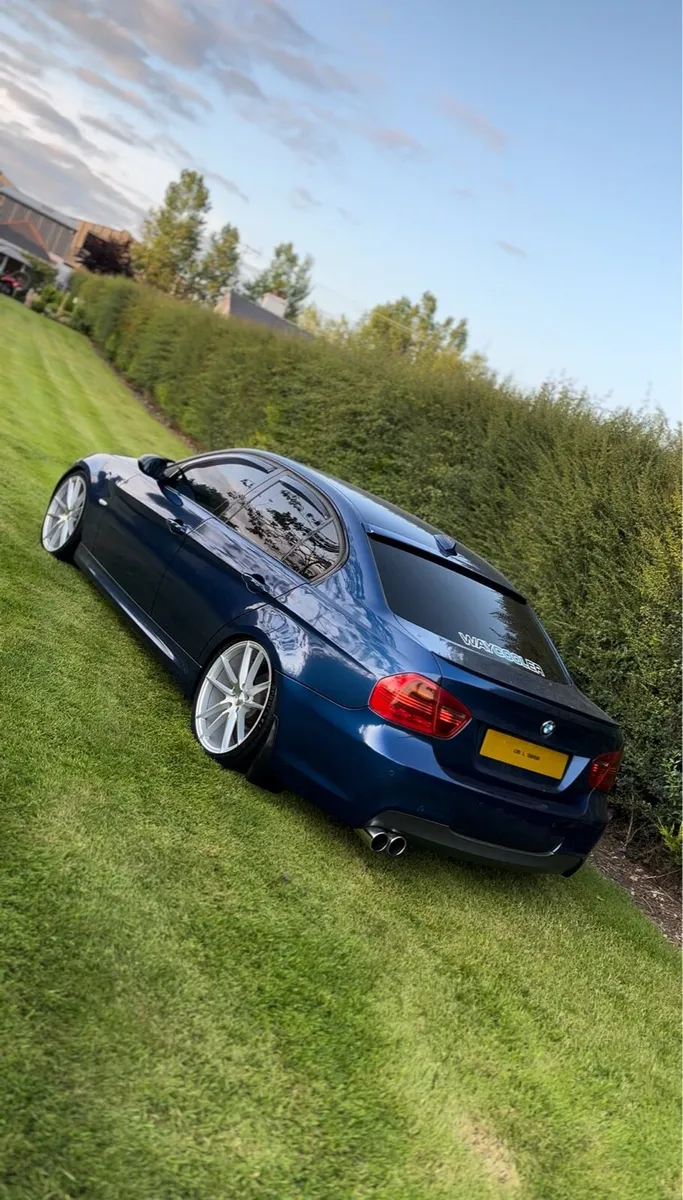 BMW 3 series - Image 2