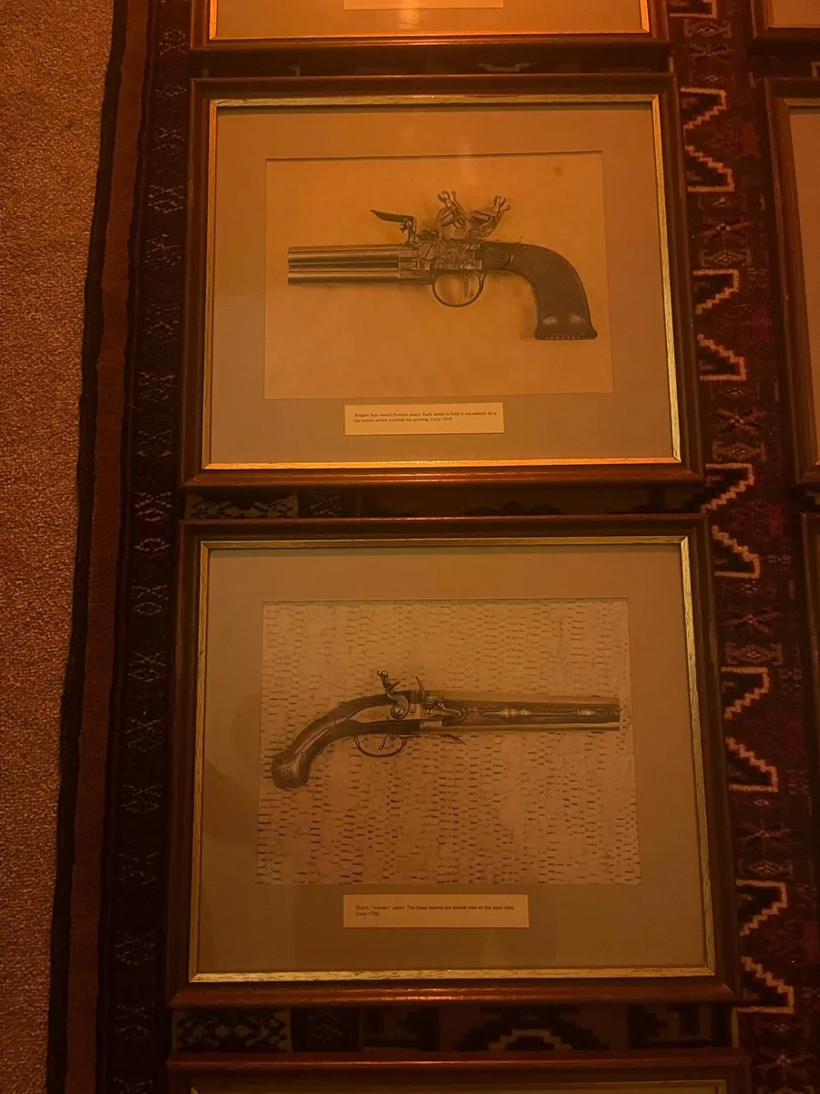 8 Vintage Framed Rare Flintlock Pistol Prints - Image 4