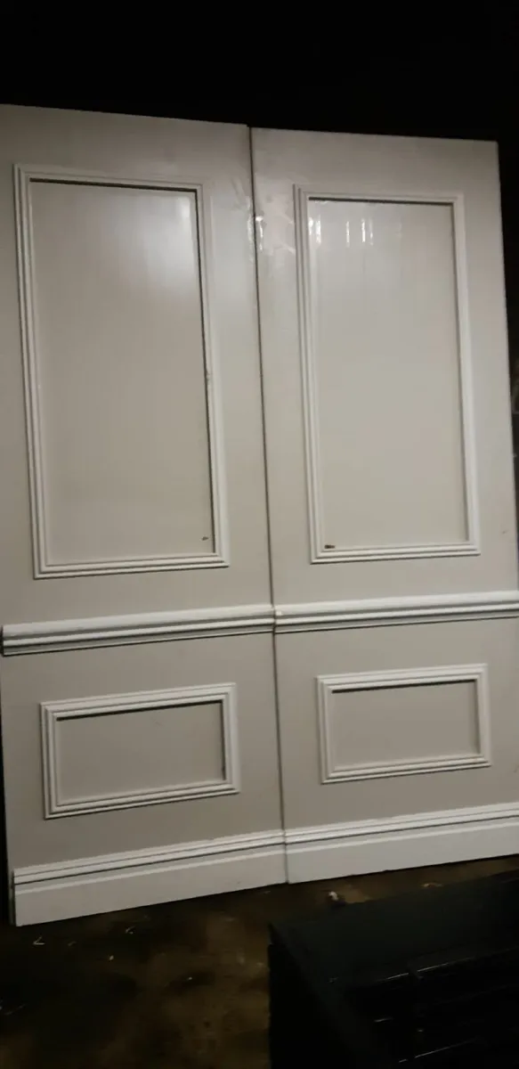 Wall paneling - Image 1