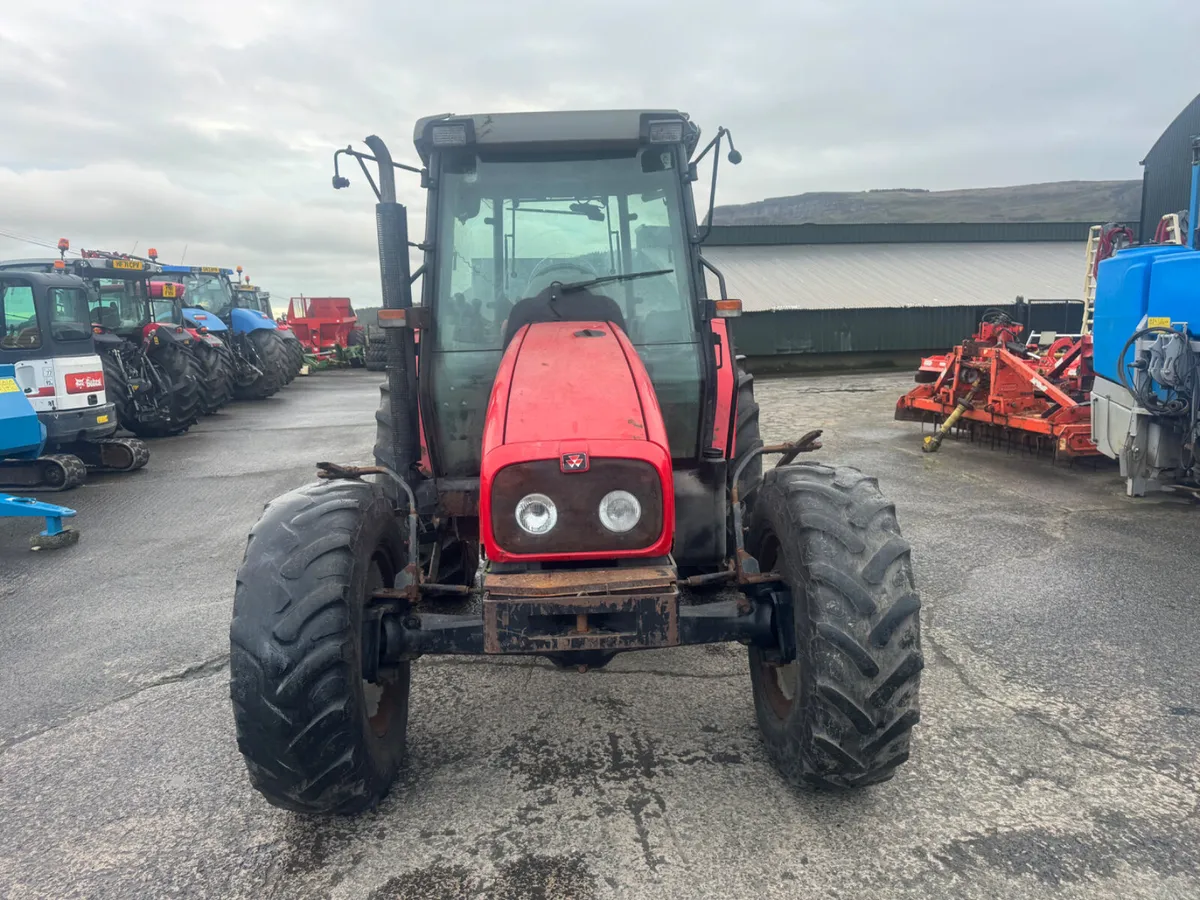 Massey Ferguson 4355 - Image 2