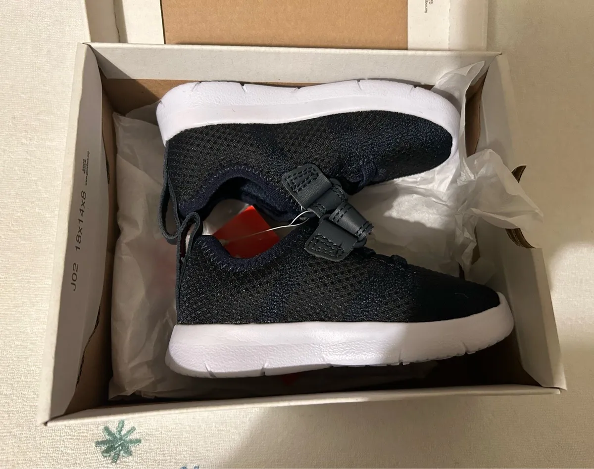 Clarks first shoes - Image 1