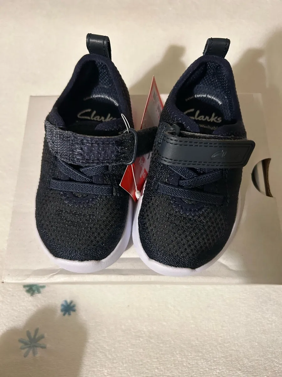 Clarks first shoes - Image 4