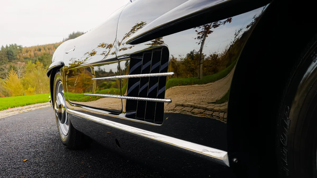 1959 Mercedes-Benz 300SL Roadster - Image 4