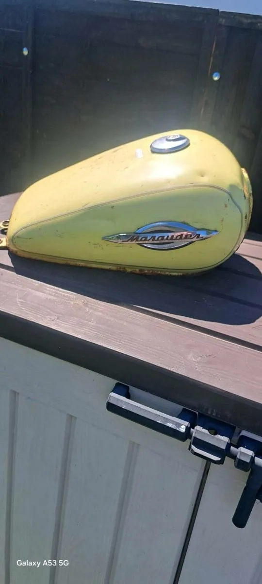 Old  motor cycle fuell tank - Image 4