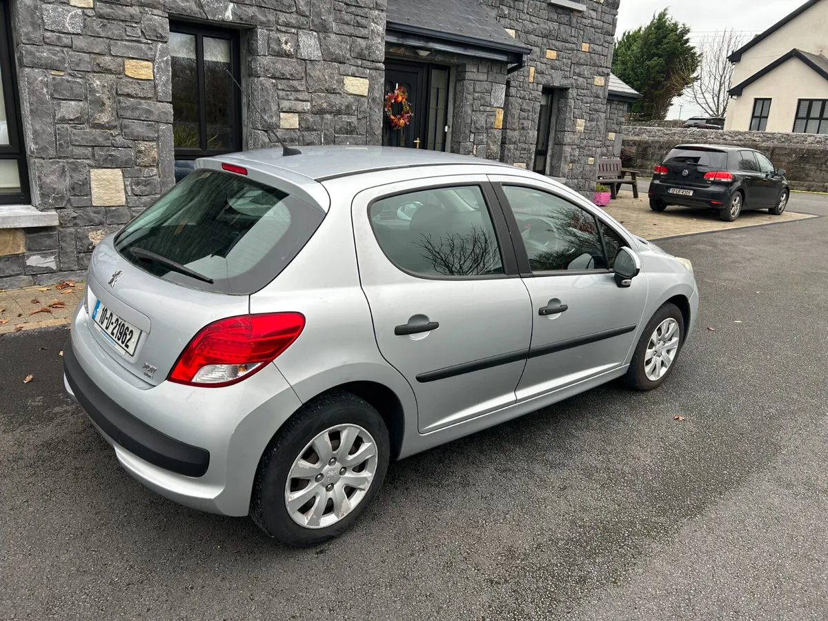 Peugeot 207 1.4 DSL 5DR 2010 - Image 4
