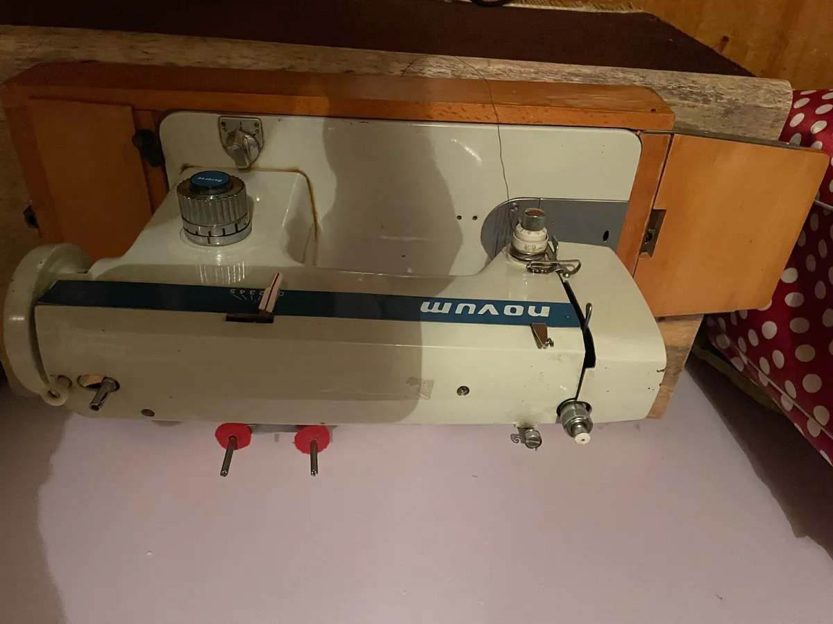 Sewing machine - Image 1