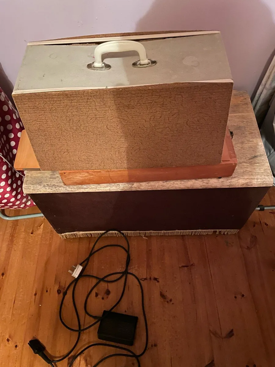 Sewing machine - Image 3