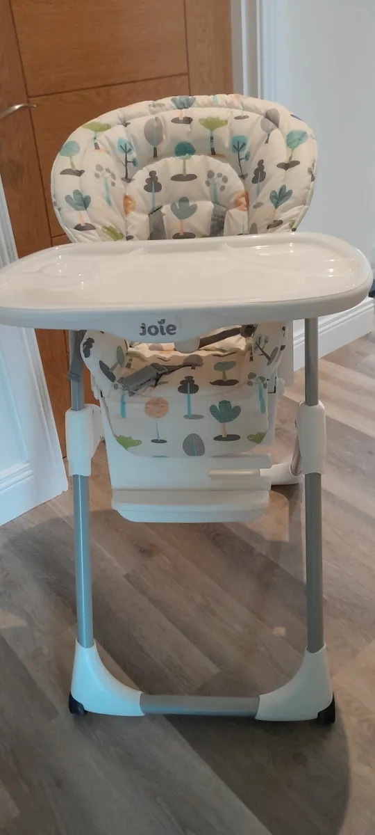 Baby highchair - Image 1
