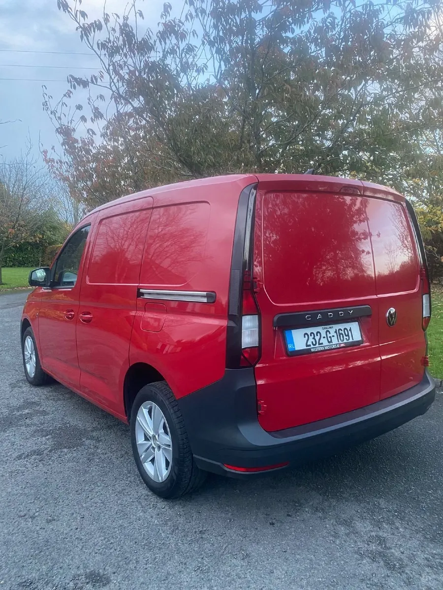 Volkswagen Caddy 2023 - Image 4