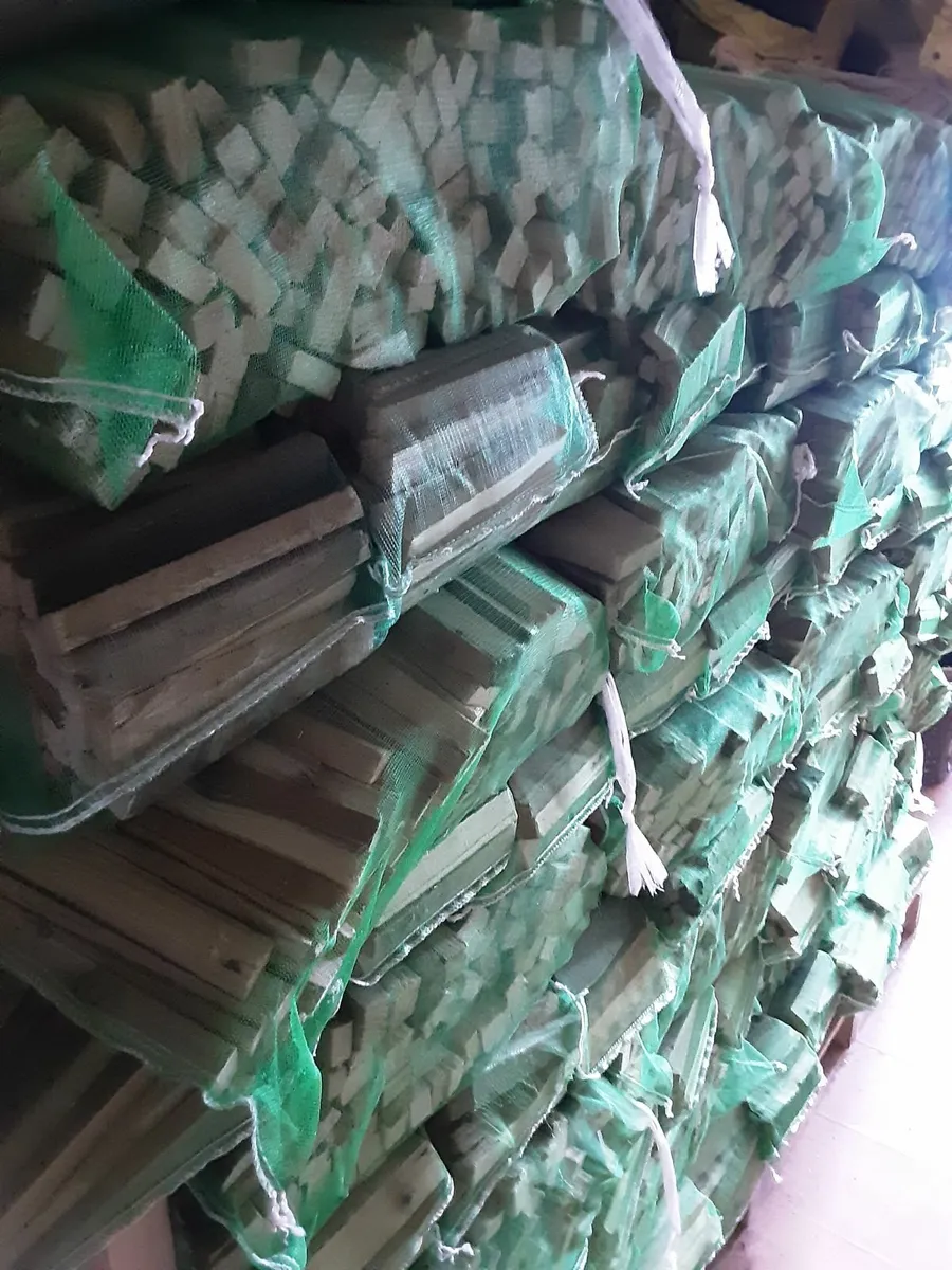 Bags of kindling - Image 1