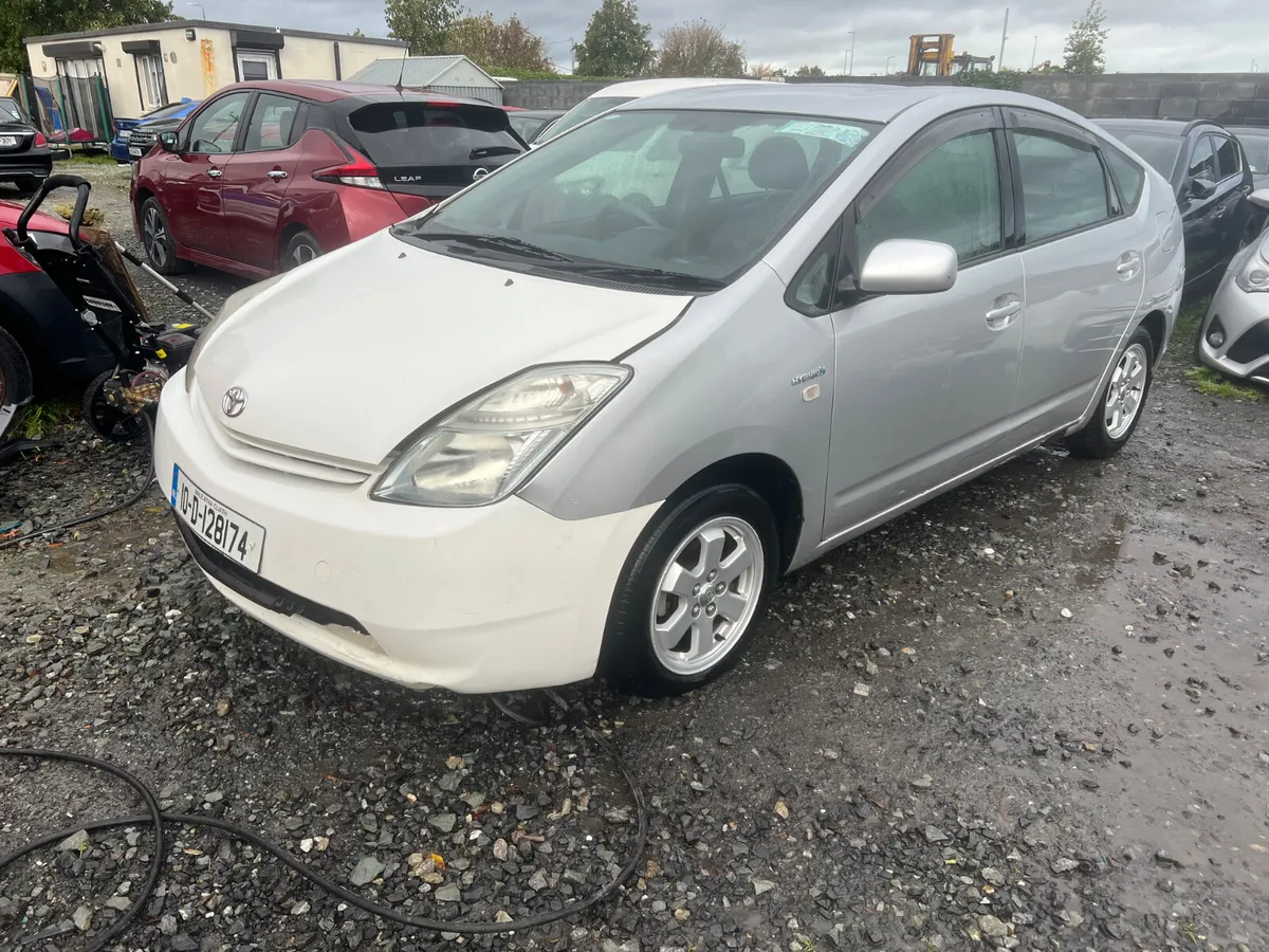 2010 Toyota Prius 1.5 Hybrid - Image 4