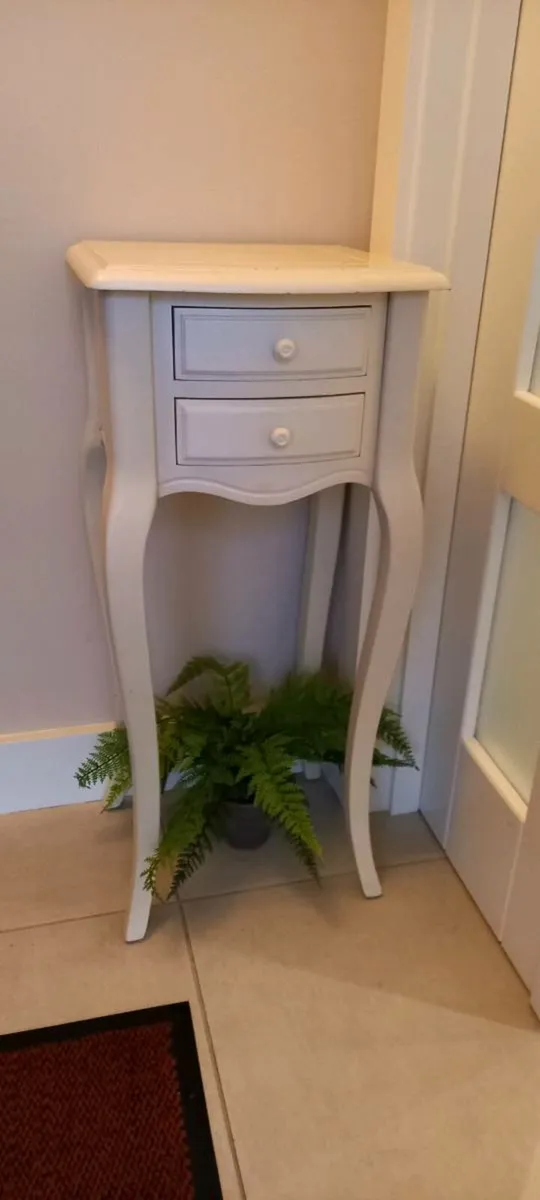 French style side/hall/ bedside table - Image 1