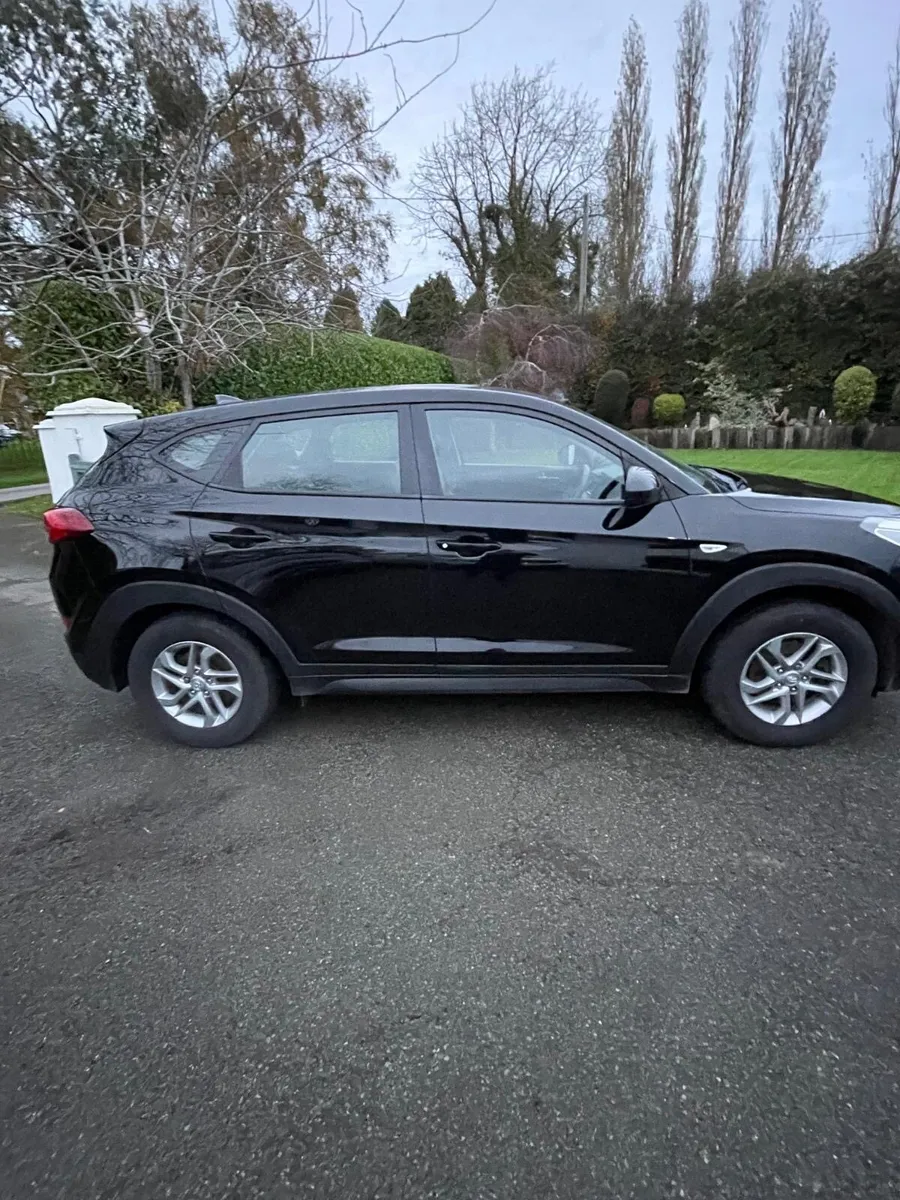 Hyundai Tucson 1.6 GDI petrol - Image 1