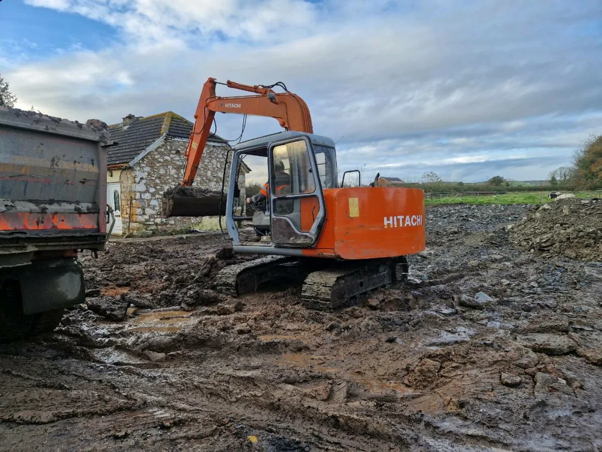 6 ton Hitachi - Image 2