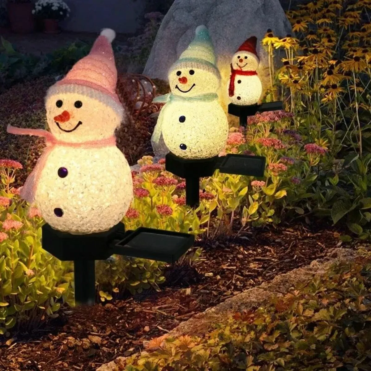 Christmas Snowman Solar Outdoor Lamp - Image 2