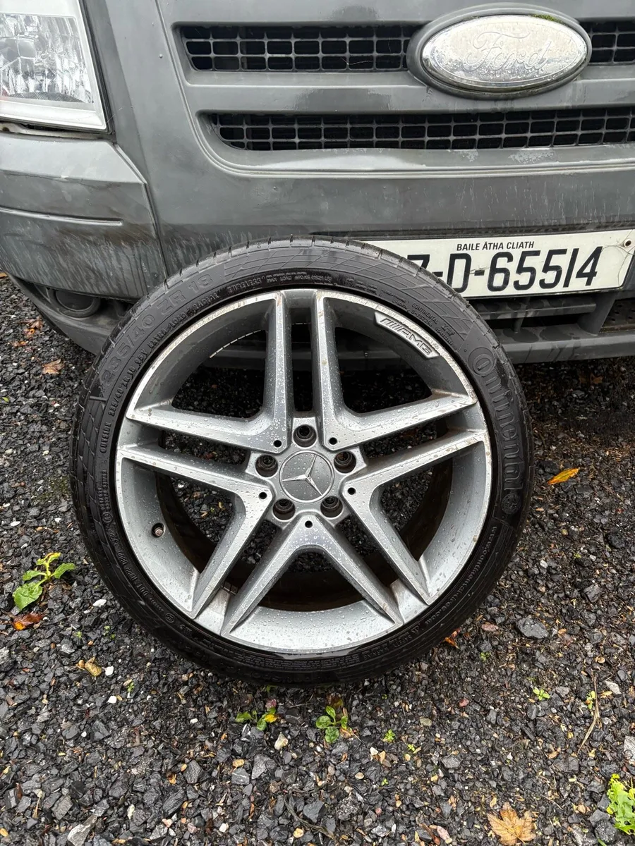 AMG alloys with tyres