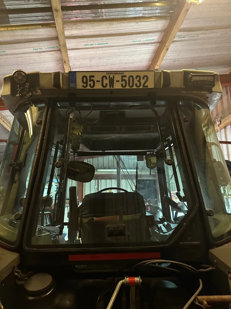 1995 Massey Ferguson 6150 4 WD - Image 4