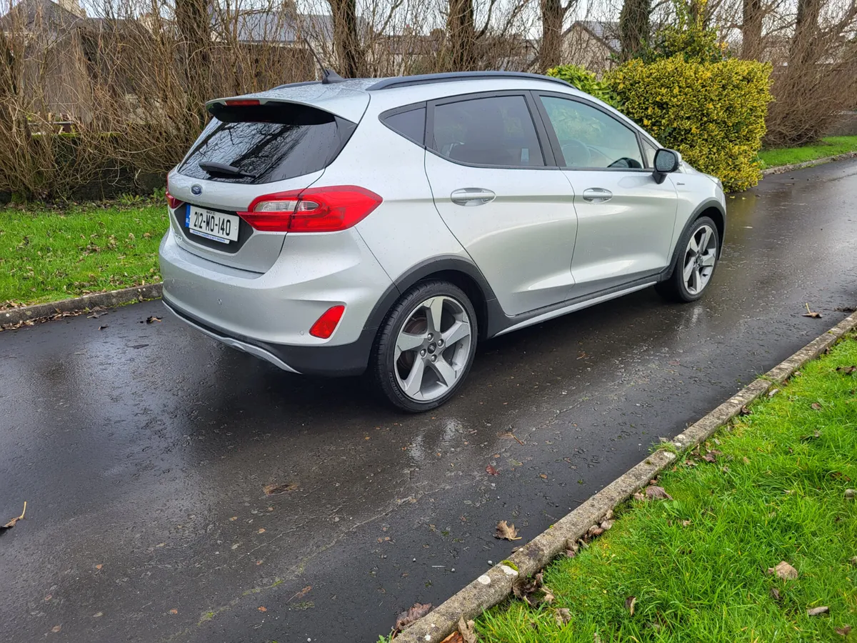 Ford Fiesta  TITANIUM  2021  ACTIVE - Image 3