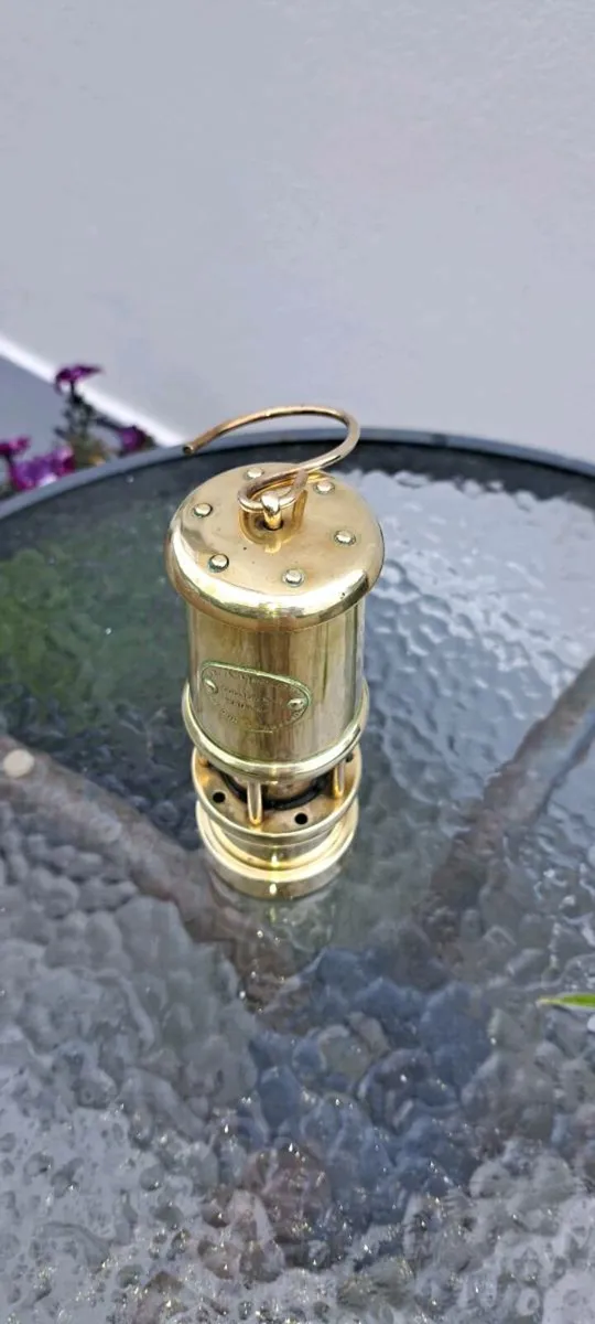 Large  old brass  miners lamp - Image 3