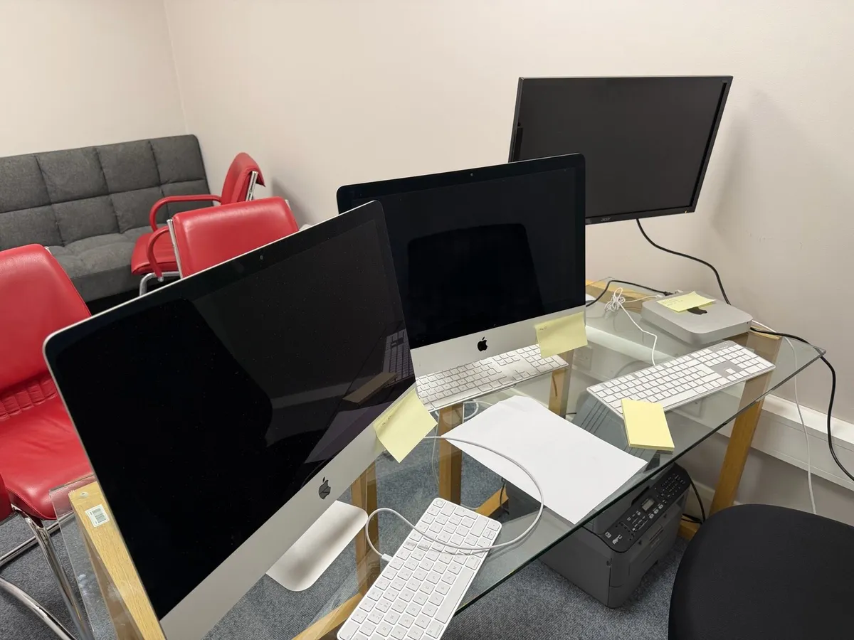Selection of iMacs and a Mac mini - Image 1