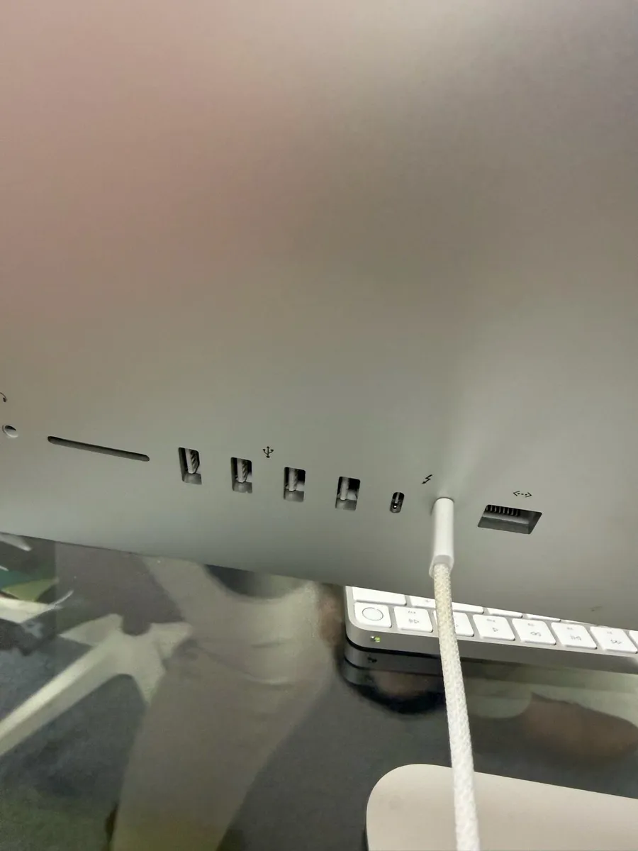 Selection of iMacs and a Mac mini - Image 3