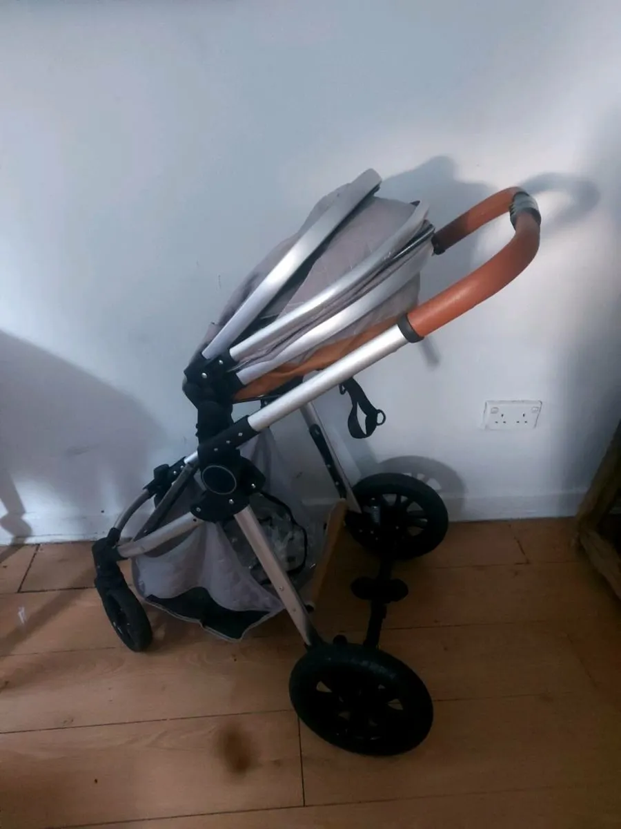 2 in 1 pram buggy - Image 2