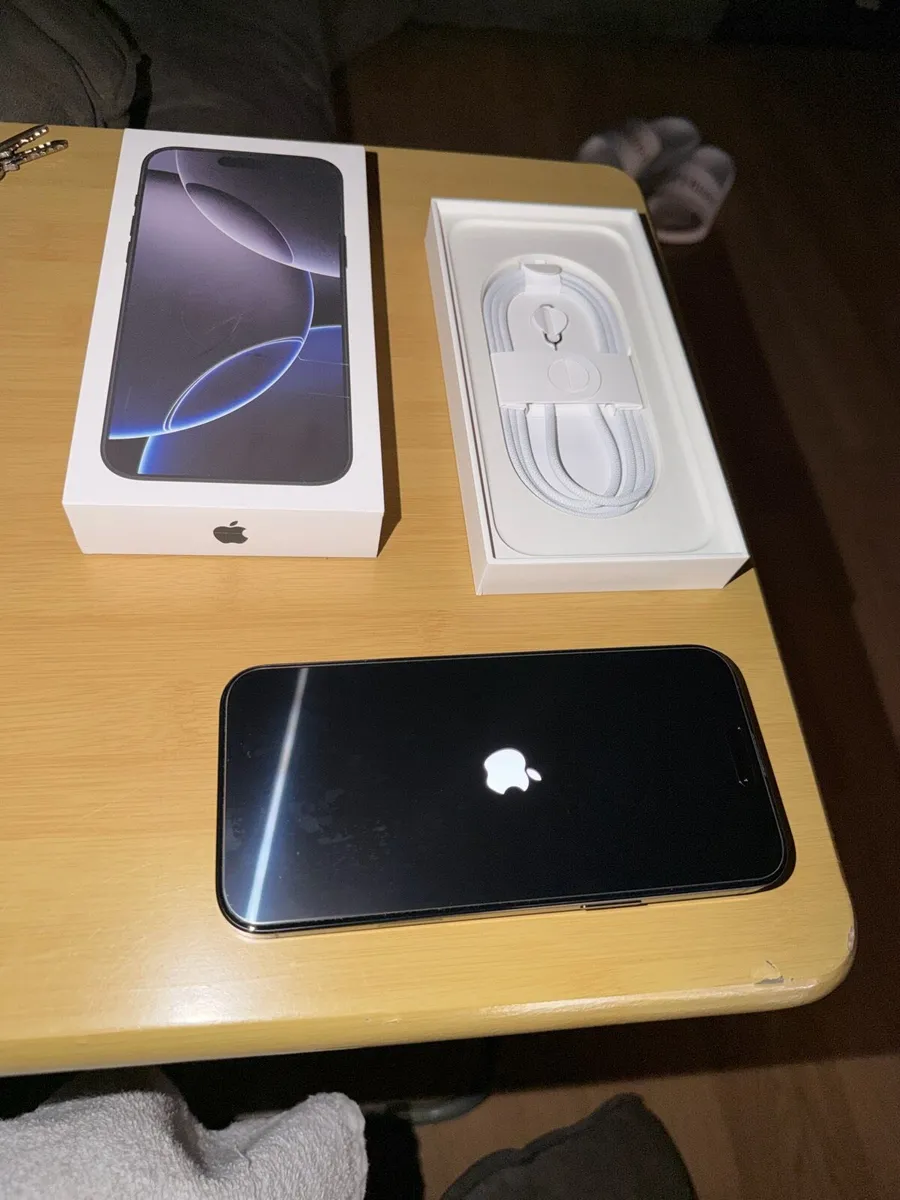 IPHONE 16 Pro Max - Image 2