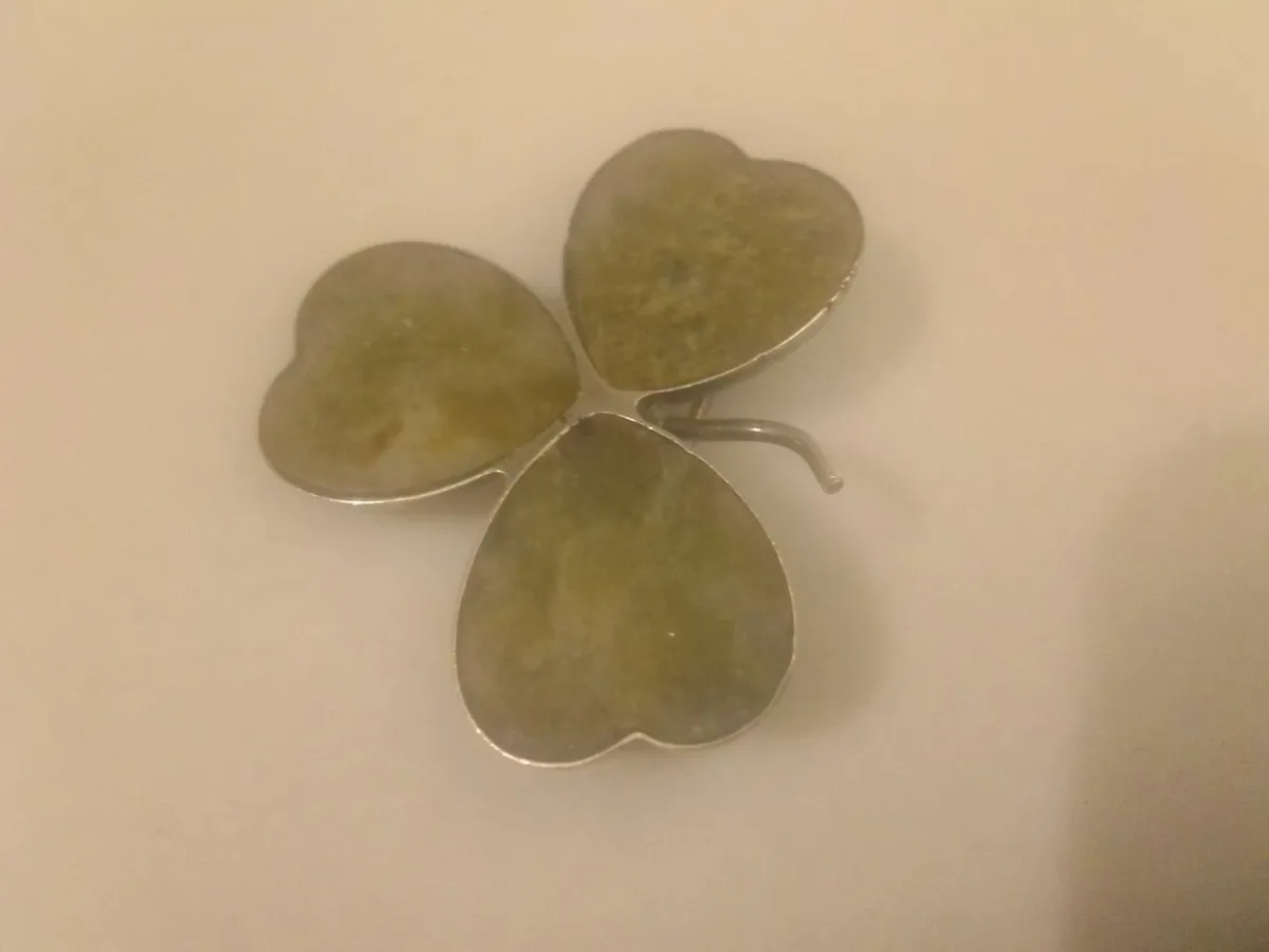 Victorian solid Silver marble shamrock brooch - Image 1