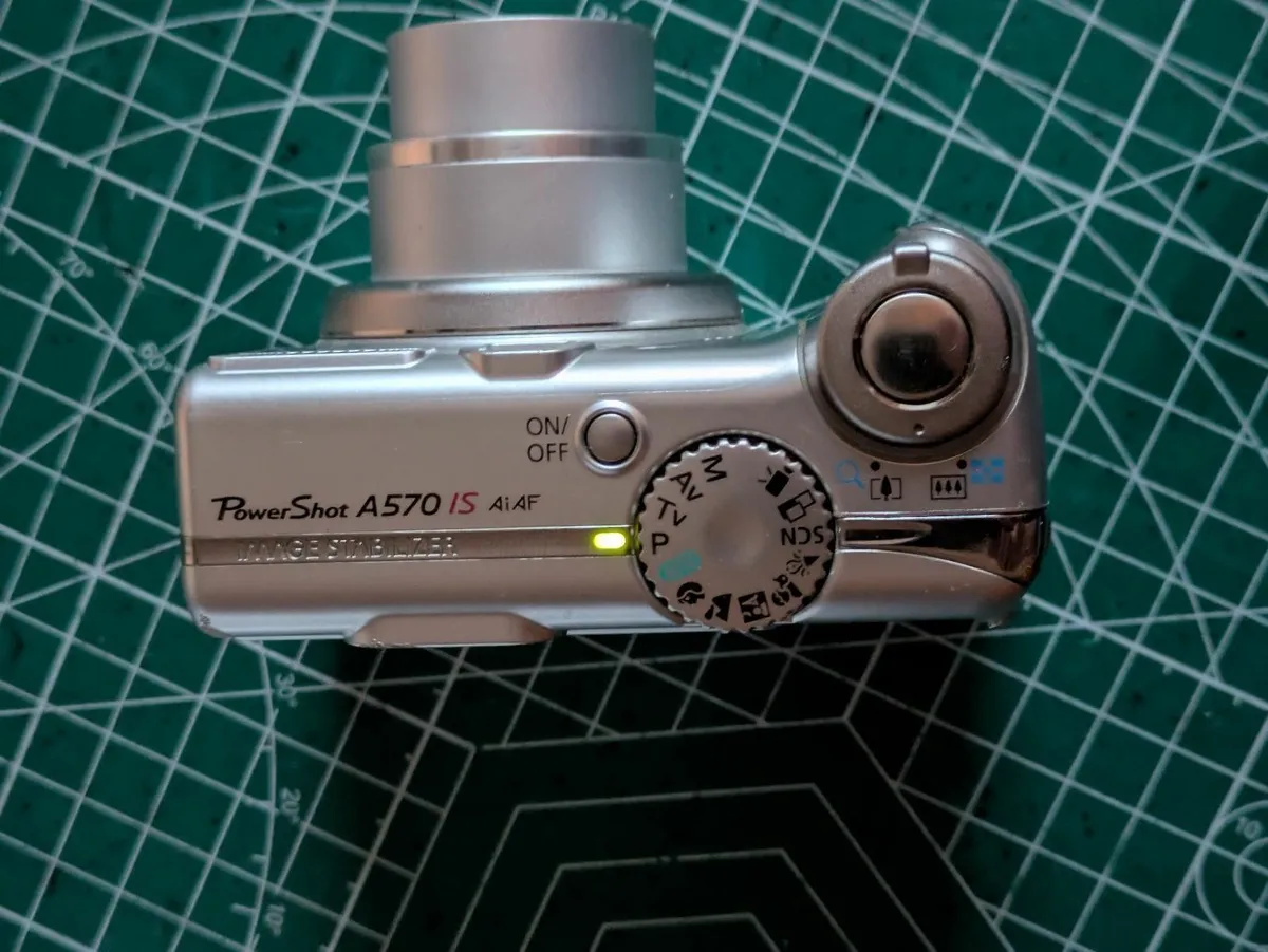 Canon PowerShot 7MP CCD🌈 compact camera - Image 2