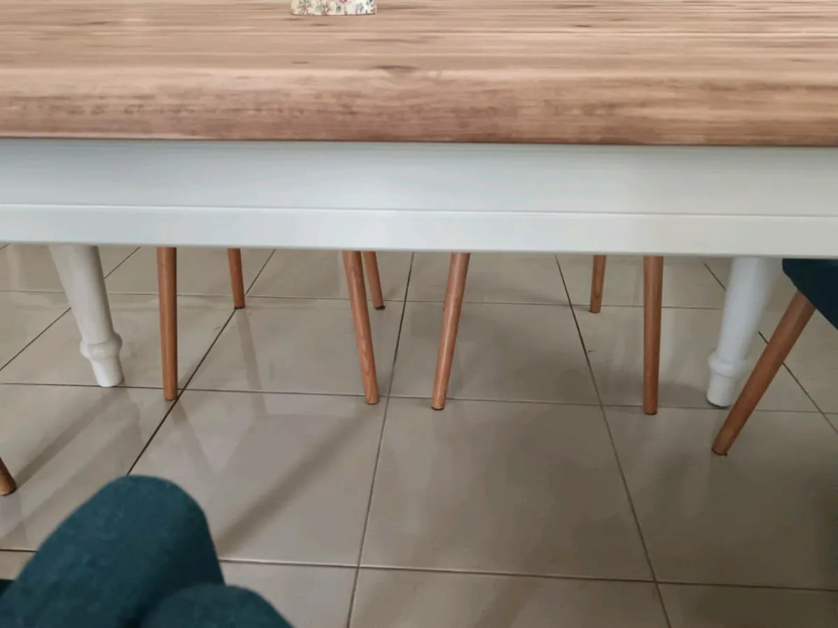 Dinning table and chairs - Image 1