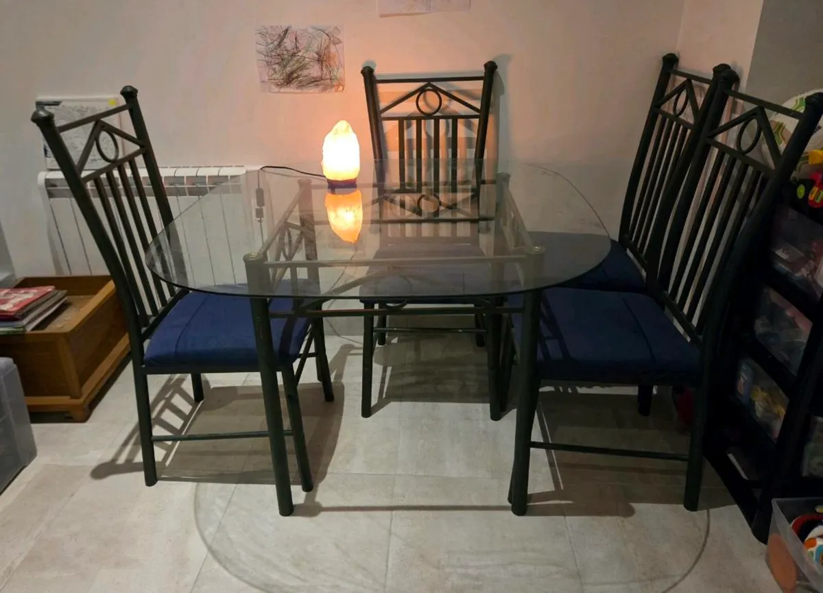 Kitchen Table with 4 Chairs - Image 1
