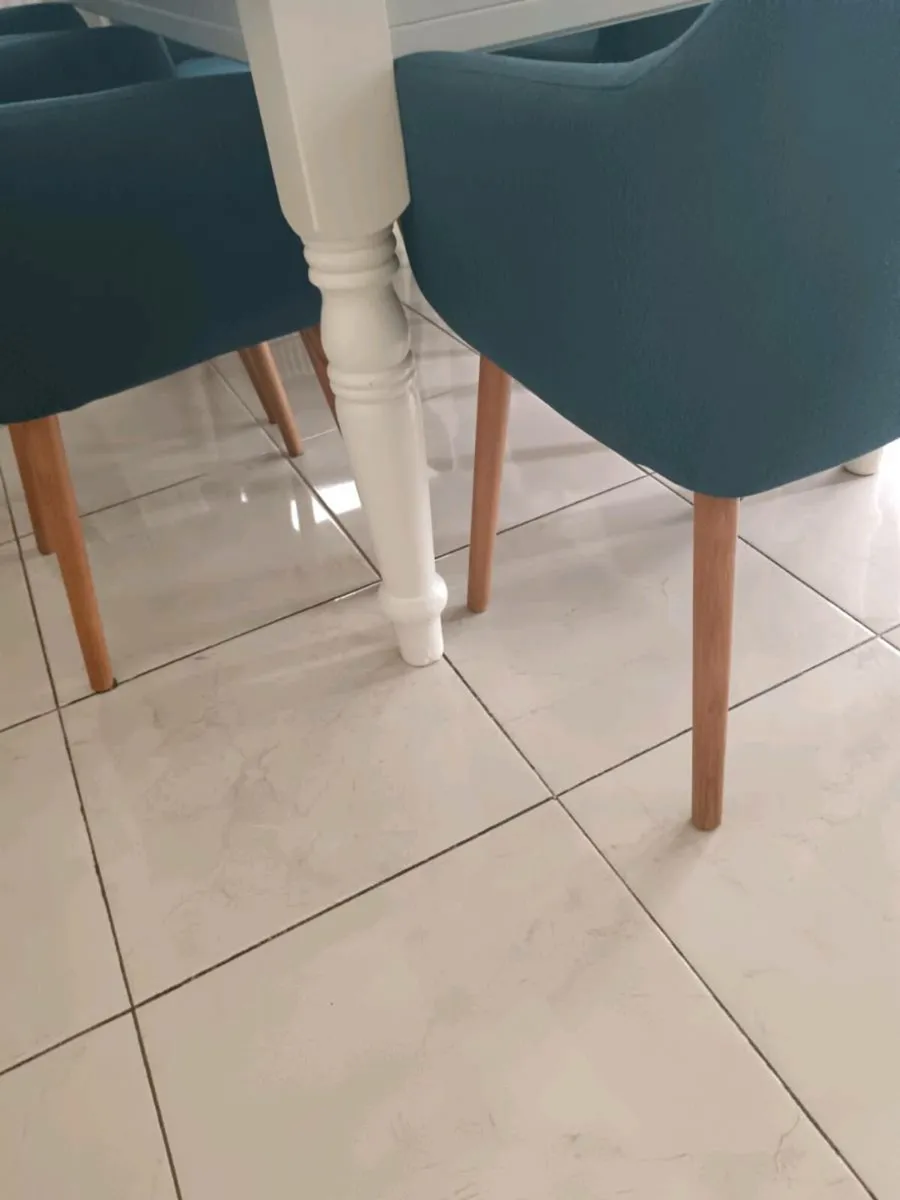 Dinning table and chairs - Image 2