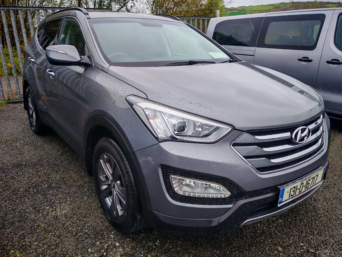 HYUNDAI SANTA FE 4WD EXECUTIVE 4DR - Image 1