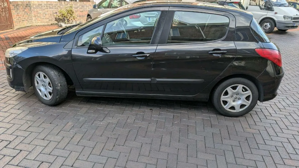 2010 Peugeot 308 - Image 3